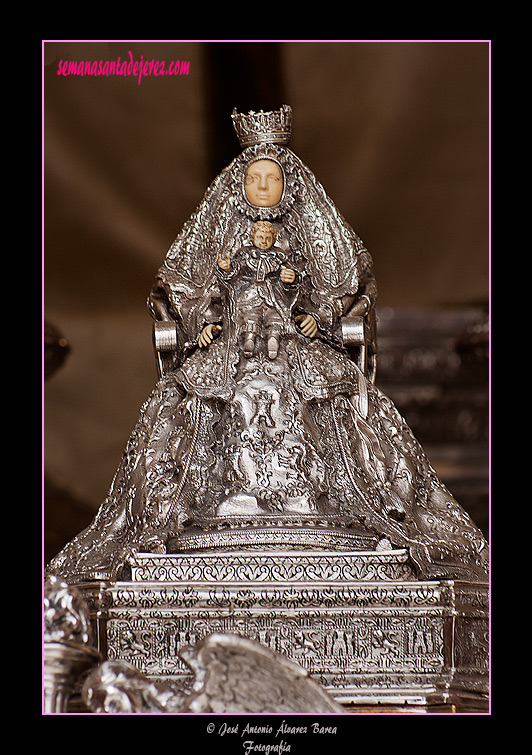 La Virgen de los Reyes, imagen Venera del Paso de Palio de Madre de Dios de la Misericordia