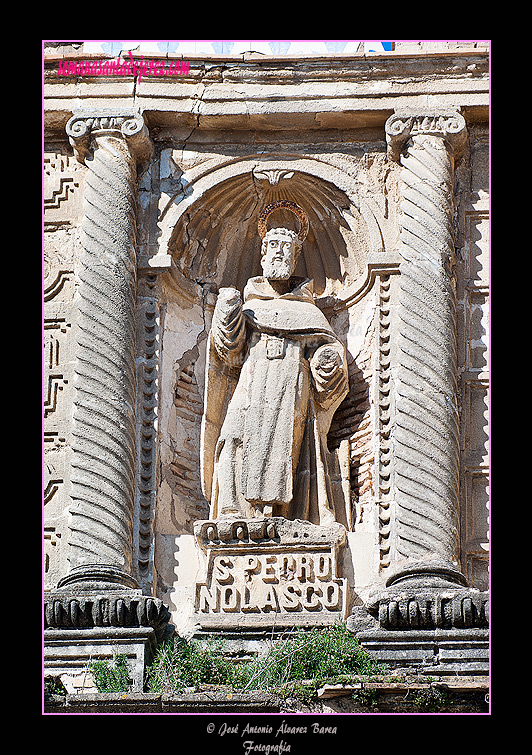San Pedro Nolasco (Portada de la Basílica de Nuestra Señora de la Merced Coronada)
