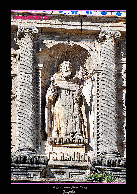 San Ramón Nonato (Portada de la Basílica de Nuestra Señora de la Merced Coronada)