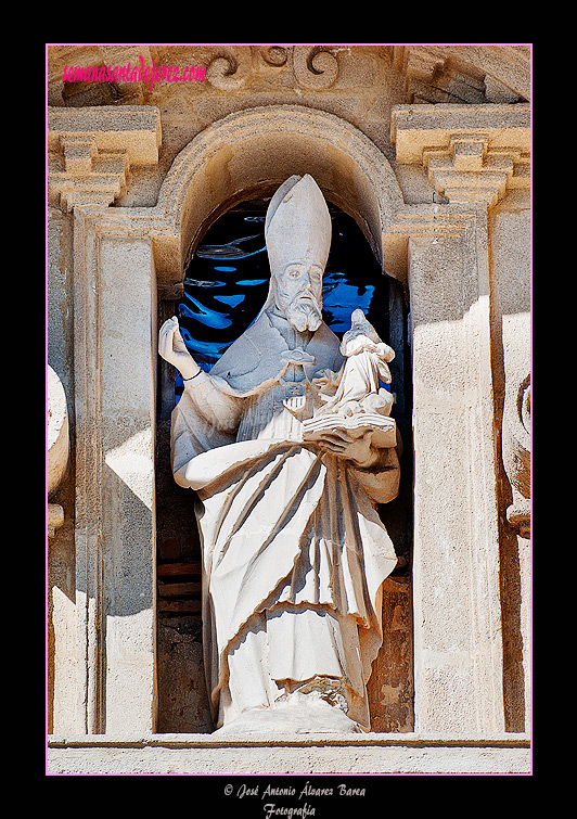 San Pedro Pascual (Portada de la Basílica de Nuestra Señora de la Merced Coronada)