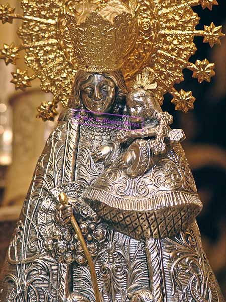 Detalle de la Imagen Venera del paso de palio de María Santísima de la Paz en su Mayor Aflicción
