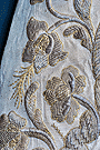 Detalle de los bordados de la saya de María Santísima de la Paz en su Mayor Aflicción