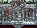 Detalle de la imagen de Santa Ana, en el respiradero frontal del Paso de Palio de María Santísima de la Candelaria