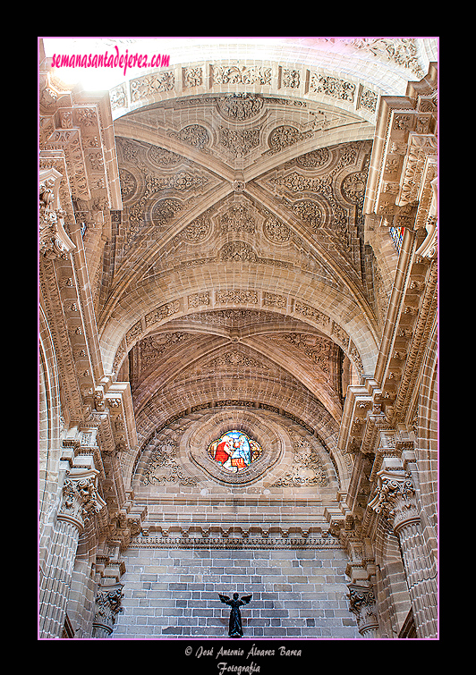 Bóvedas sobre la puerta de la Visitación (Santa Iglesia Catedral)