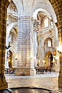 Vista de la nave central desde el tramo del Retablo de la Flagelación (Santa Iglesia Catedral)