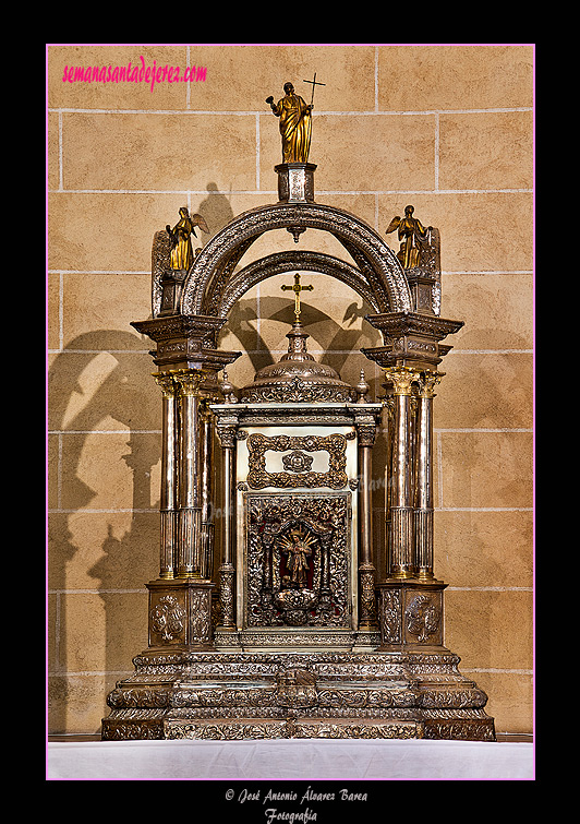 Templete y tabernáculo (Capilla de los Cuenca - Iglesia Conventual Dominica de Santo Domingo)