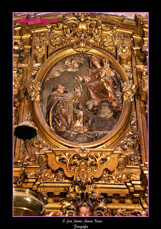 Escena de la entrega del Santo Rosario por parte de la Virgen a Santo Domingo (Capilla de Santo Domingo - Iglesia Conventual Dominica de Santo Domingo)