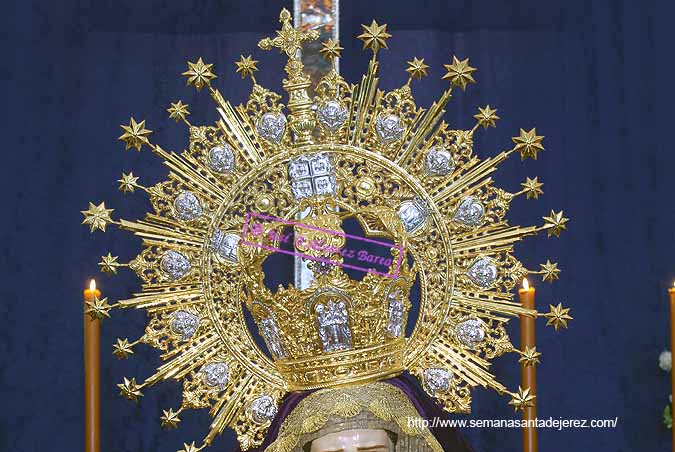 Corona de salida de Nuestra Madre y Señora del Traspaso