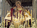 Nuestra Señora de la Piedad con el conjunto del Duelo en su camarín de la Capilla del Calvario