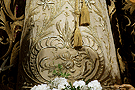 Detalle de la saya de Nuestra Señora de la Piedad