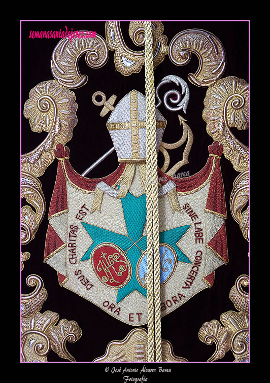 Escudo de la Hermandad de la Clemencia