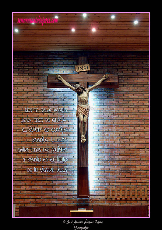 Crucificado del Altar Principal (Iglesia Parroquial de Nuestra Señora de Fátima)
