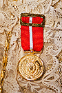 Medalla del Cuerpo de Bomberos de Jerez donada a María Santísima Refugio de los Pecadores