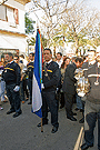 Banderín del Cuerpo de Bomberos de Jerez tras el Paso de Misterio de la Hermandad de la Paz de Fátima
