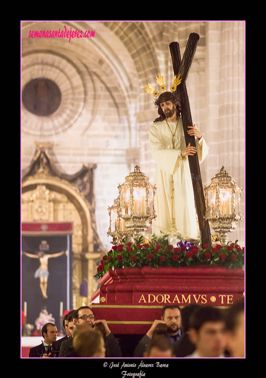 Traslado de vuelta de Nuestro Padre Jesús de la Salud de la Santa Iglesia Catedral con motivo de la erección canónica como Hermandad de Penitencia (12 de enero de 2013)