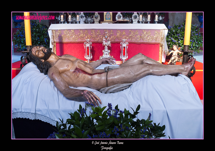 Santísimo Cristo de la Sagrada Mortaja