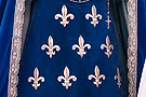 Detalle de los bordados de la saya de Nuestra Señora Reina de los Ángeles