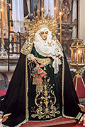 Besamanos del Nuestra Señora de la Soledad (Iglesia Mayor de Nuestra Señora de la O) (Rota - Cádiz). 5 de abril de 2014