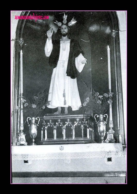 Año 1972. La imagen de Cristo Rey en su hornacina de la Capilla del Colegio de San José (Foto: Anónima).