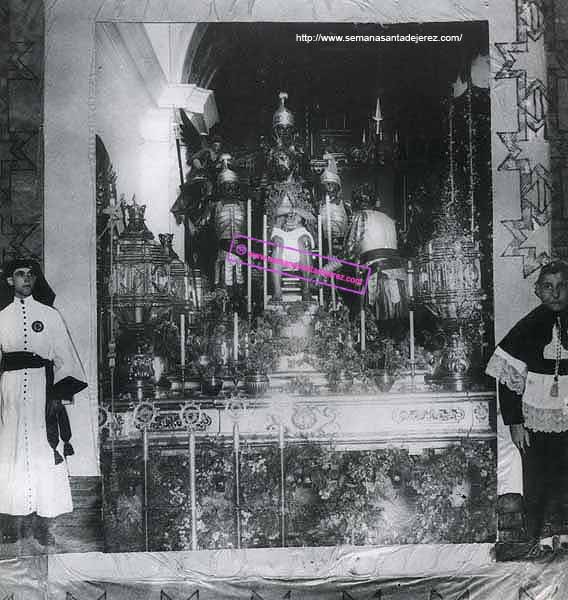 Foto de un curioso collage realizado por un hermano de la Hermandad de la Coronación de Espinas. Los elementos-imagenes son de 1930.(Foto: Anónimo)