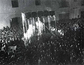 1975: Bodas de Oro de la Hermandad de la Coronación de Espinas. Con tal motivo se traslada la Stma.Virgen de la Paz en su Mayor Aflicción a la Basílica de Nuestra Señora de la Merced. Tras la celebración de un Triduo y Función de Instituto, el domingo 12 de octubre, se organizó una muy solemne procesión para el traslado de la venerada imagen en su magnifico paso de palio, todo exornado con nardos.