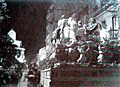 La Sagrada Cena en los 60 cuándo aún salía el Jueves Santo. Obsérvese la escolta de la Guardia Civil con el arma a la funerala (Foto: Eduardo Pereiras)