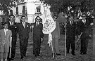 Año 1956. La Hermandad de la Cena en el cortejo de la procesión del Corpus Christi por la Plaza Plateros (Fondo Documental Fernández Lira)