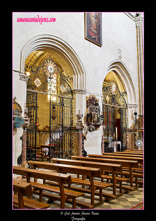 Rejas de entrada a la Capilla de Santa María de la Paz (Iglesia de San Marcos)