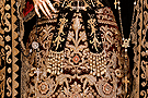 Detalle de los bordados de la saya de salida de María Santísima de los Dolores