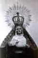 La antigua Virgen de la Amargura con la Corona de Salida y vestida para ser portada a su paso de Palio (Foto: An&oacute;nimo)