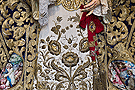 Detalle de los bordados de la saya de salida de Nuestra Señora de la Amargura