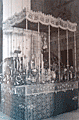 Antiguo Paso de Palio de María Santísima del Desamparo. El techo de palio tiene las caídas de orfebrería; muchos años después estas caídas pasarían a ser propiedad de la Hermandad de la Cena (Foto: Manuel Pereiras)