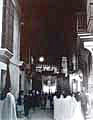 Año 1960. La Virgen del Desconsuelo sube la calle José Luis Díez, tras su estación de penitencia en la Colegial (Foto: Eduardo Pereiras) 