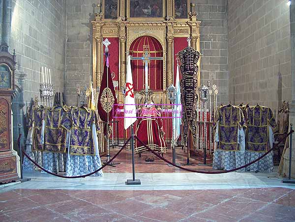 Altar de Insignias de la Hermandad del Prendimiento