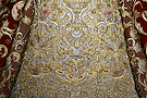 Detalle de los bordados de la saya de salida de María Santísima del Desamparo
