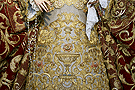 Detalle de los bordados de la saya de salida de María Santísima del Desamparo