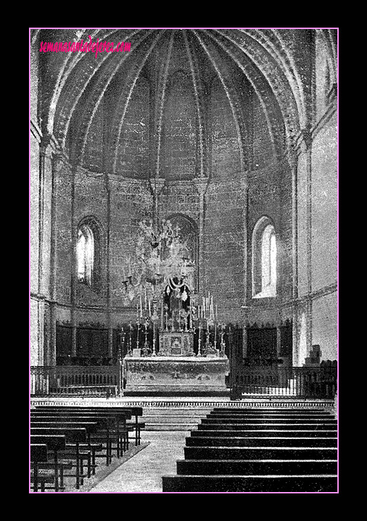 Ábside de la Iglesia de San Juan de los Caballeros. Con la restauración se perdió la sillería del coro, el baldaquino y la pequeña reja que "cerraba" el presbiterio.