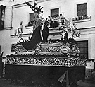 16 de abril de 1960. Primera salida procesional de la Hermandad de la Vera-Cruz.