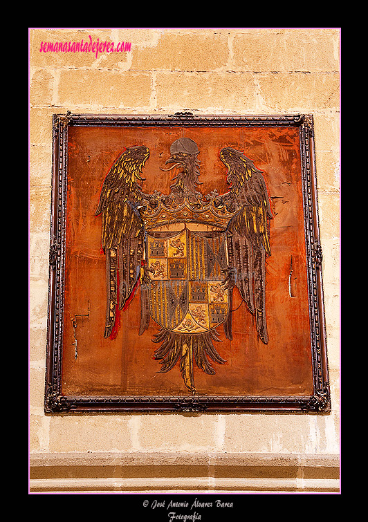 Lienzo con escudo (Iglesia de San Juan de los Caballeros)