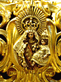 Detalle de cartela con la Virgen del Carmen en el frontal de la canastilla del Paso de Misterio de la Sagrada Lanzada