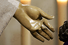 Mano izquierda del Angel Confortador (Paso de Misterio de la Oración en el Huerto)