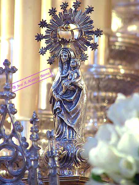 Virgen del Pilar, imagen venera del Paso de Palio de Nuestra Señora del Mayor Dolor