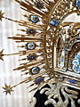 Detalle de los esmaltes de los Apostoles en la ráfaga de la Corona de Nuestra Señora del Mayor Dolor