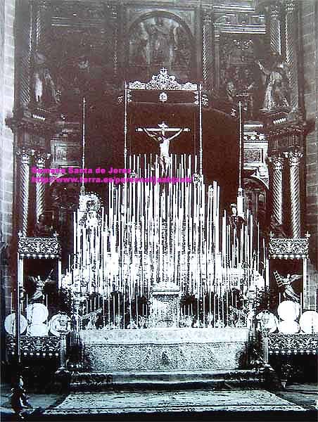 Año 1940. Altar de cultos de la Hermandad del Santo Crucifijo