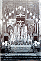 Altar de cultos de la Hermandad del Santo Crucifijo de la Salud antes del Concilio Vaticano II (Foto: Manuel Pereiras). 