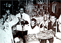 Acto de Bendición de las potencias del Santo Crucifijo de la Salud. Año 1957. Preside el abad de la Colegial, Don Pedro Riaño Campo. A su izquierda, D. Juan Torres Silva. D.Pedro Domecq Rivero (a la derecha, del cual solo vemos su perfil) era el Hermano Mayor de la Hermandad.
