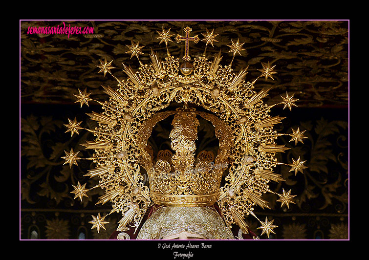 Corona de salida de María Santísima de la Encarnación