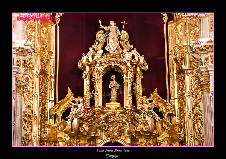 Ático del retablo del Sagrario (Iglesia de San Miguel)