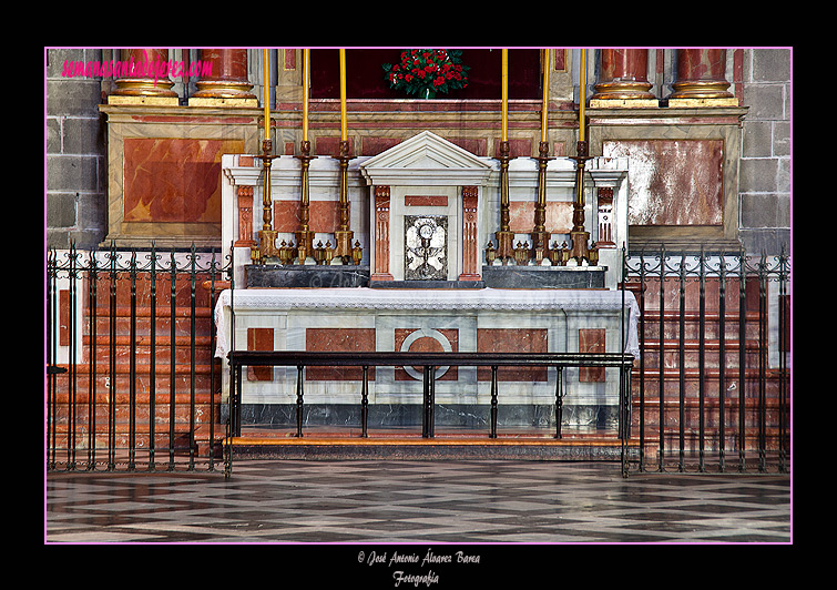 Mesa del retablo del Santo Crucifijo de la Salud (Iglesia de San Miguel)