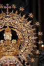 Ráfaga de la corona de salida de María Santísima de la Encarnación 